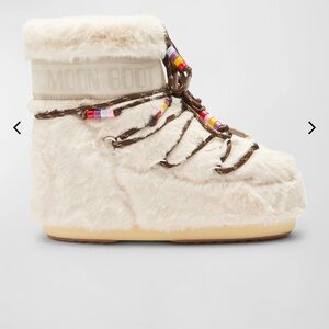 New Moon Boot Cream Low Icon Fur Snow Boots with Beads Sz US 7-8.5 EU 39-41